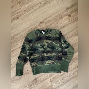 Pure wool camouflage sweater